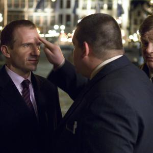Still of Ralph Fiennes, Brendan Gleeson and Rudy Blomme in Reikalai Briugeje (2008)