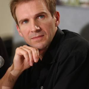 Ralph Fiennes at event of Spider (2002)