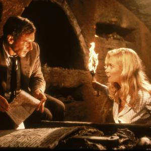 Still of Harrison Ford and Alison Doody in Indiana Dzounsas ir paskutinis kryziaus zygis (1989)