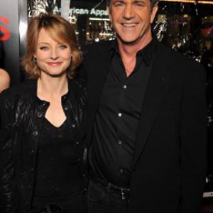 Jodie Foster and Mel Gibson at event of Edge of Darkness (2010)
