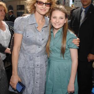 Jodie Foster and Abigail Breslin
