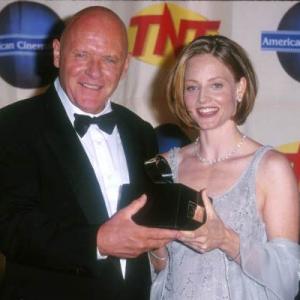 Jodie Foster and Anthony Hopkins