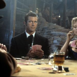 Still of Jodie Foster and Mel Gibson in Maverikas (1994)