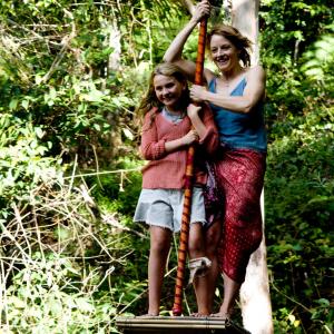 Still of Jodie Foster and Abigail Breslin in Nims Island 2008