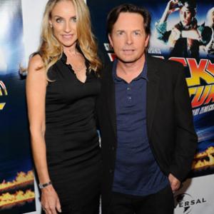 Michael J Fox and Tracy Pollan at event of Atgal i ateiti 1985