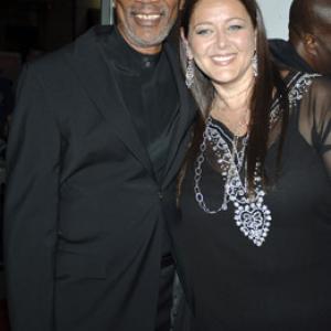 Morgan Freeman and Camryn Manheim at event of An Unfinished Life (2005)