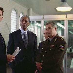 (Left to right) Ben Affleck as Jack Ryan, Morgan Freeman as DCI William Cabot and Lev Prygounov as General Saratkin in 