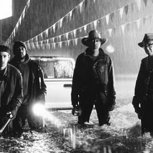 Still of Morgan Freeman, Dann Florek, Michael A. Goorjian and Ricky Harris in Hard Rain (1998)