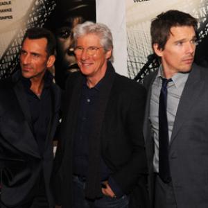 Richard Gere Ethan Hawke and Wass Stevens at event of Brooklyns Finest 2009