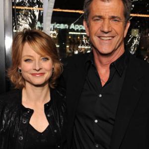 Jodie Foster and Mel Gibson at event of Edge of Darkness 2010