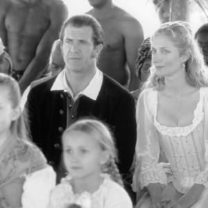 Still of Mel Gibson and Joely Richardson in The Patriot 2000