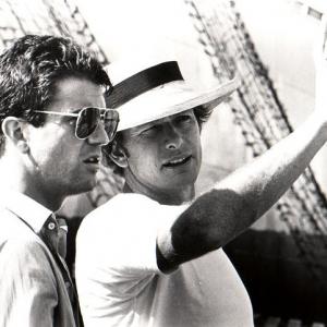 Still of Mel Gibson and Peter Weir in The Year of Living Dangerously (1982)