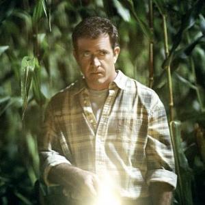 Everything that farmer Graham Hess Mel Gibson assumed about the world is changed when he discovers a message  an intricate pattern of circles and lines  carved into his crops