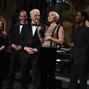 Tom Hanks, Steve Martin, Chris Rock, Melissa McCarthy, Miley Cyrus and Peyton Manning at event of Saturday Night Live: 40th Anniversary Special (2015)
