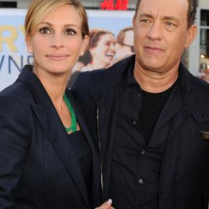 Tom Hanks and Julia Roberts at event of Laris Kraunas (2011)