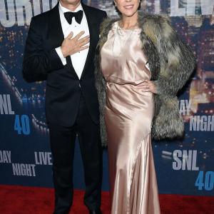 Tom Hanks and Rita Wilson at event of Saturday Night Live: 40th Anniversary Special (2015)