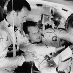 Still of Kevin Bacon Tom Hanks and Bill Paxton in Apollo 13 1995