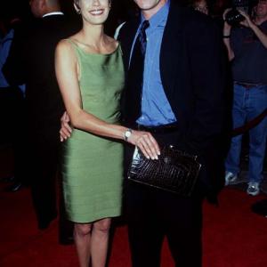 Teri Hatcher and Jon Tenney at event of 2 Days in the Valley 1996