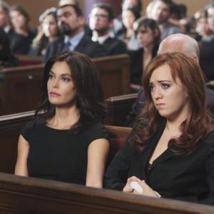 Still of Teri Hatcher and Andrea Bowen in Nusivylusios namu seimininkes 2004