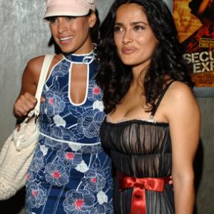 Salma Hayek and Eva Mendes at event of Secuestro express (2005)