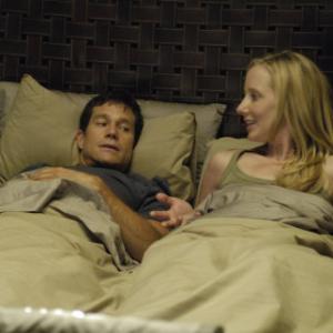 Still of Anne Heche and Dylan Walsh in Grozio peilis 2003