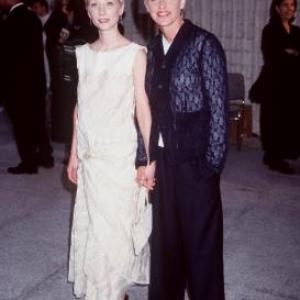 Anne Heche and Ellen DeGeneres at event of Six Days Seven Nights (1998)