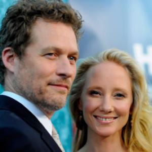 Anne Heche and James Tupper at event of Hung (2009)