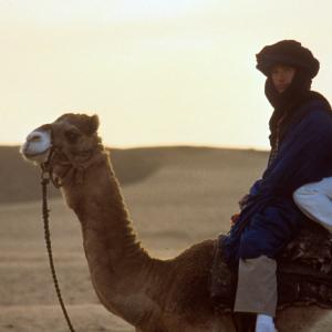 Still of Dustin Hoffman and Warren Beatty in Ishtar (1987)