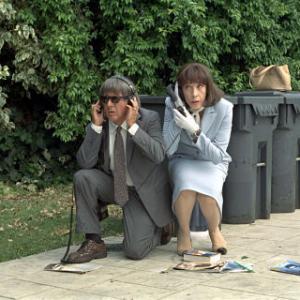 Still of Dustin Hoffman and Lily Tomlin in I Heart Huckabees (2004)