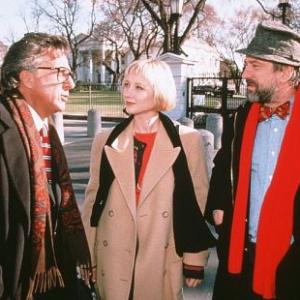 Still of Robert De Niro Anne Heche and Dustin Hoffman in Wag the Dog 1997