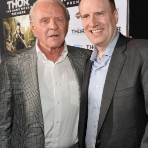 Anthony Hopkins and Kevin Feige at event of Toras: Tamsos pasaulis (2013)