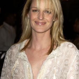 Helen Hunt at event of 8 mylia 2002
