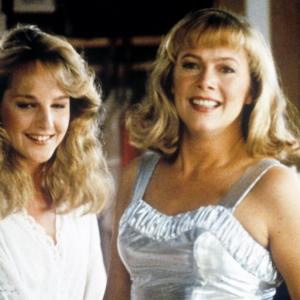 Still of Helen Hunt and Kathleen Turner in Peggy Sue Got Married 1986