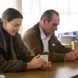 Still of Tommy Lee Jones and Charlize Theron in In the Valley of Elah 2007