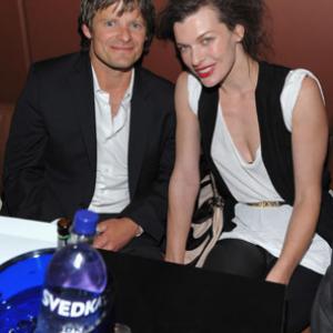 Milla Jovovich and Steve Zahn at event of Management 2008
