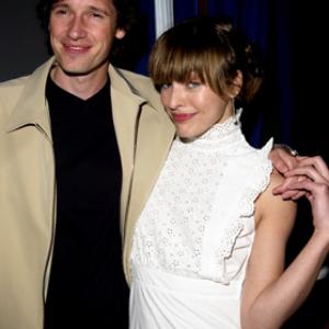 Milla Jovovich and Paul WS Anderson at event of Absoliutus blogis 2002