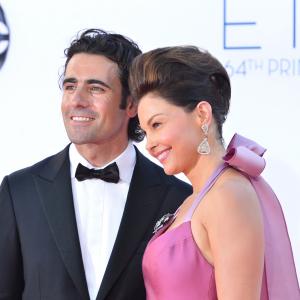 Ashley Judd and Dario Franchitti at event of The 64th Primetime Emmy Awards (2012)