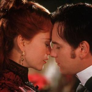 Still of Nicole Kidman and Ewan McGregor in Moulin Rouge! (2001)