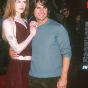 Tom Cruise and Nicole Kidman at event of Eyes Wide Shut 1999