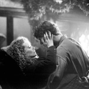 Still of Tom Cruise and Nicole Kidman in Far and Away (1992)