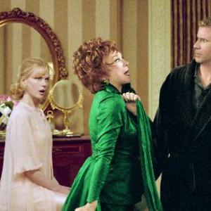 Still of Nicole Kidman, Shirley MacLaine and Will Ferrell in Bewitched (2005)