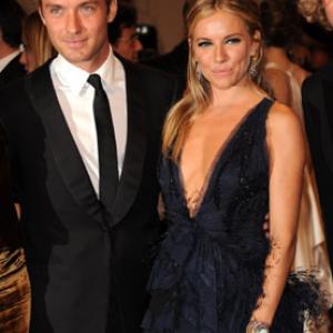 Jude Law and Sienna Miller