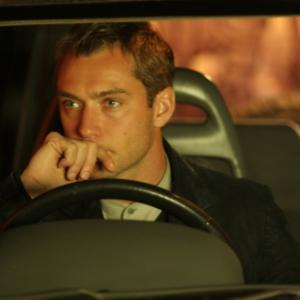 Still of Jude Law in Breaking and Entering 2006