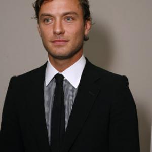 Jude Law at event of All the Kings Men 2006