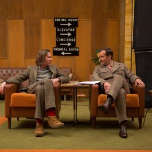 Jude Law and Wes Anderson in Viesbutis Didysis Budapestas 2014