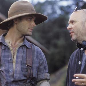 Jude Law and Anthony Minghella in Saltasis kalnas 2003