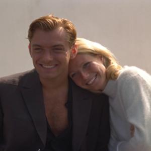 Still of Jude Law and Gwyneth Paltrow in The Talented Mr Ripley 1999