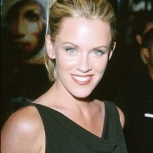 Jenny McCarthy at event of The Cell (2000)