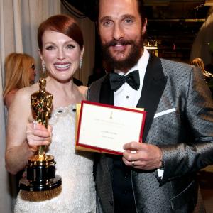 Matthew McConaughey and Julianne Moore at event of The Oscars 2015