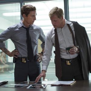 Still of Matthew McConaughey and Woody Harrelson in True Detective (2014)